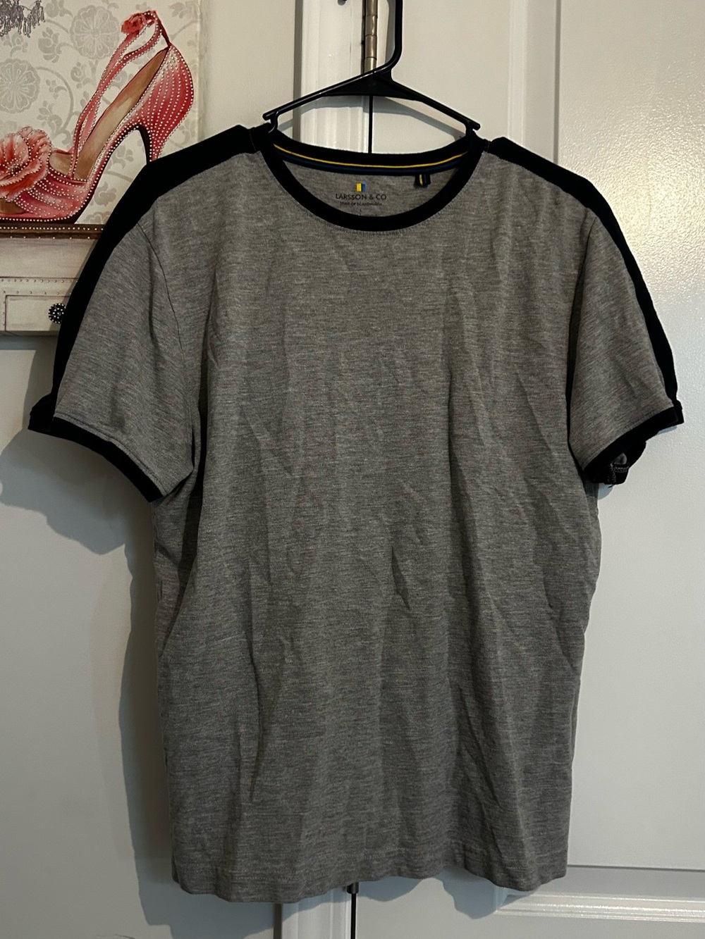 Men's Gray Short-Sleeve Crew Tee with Black Trim